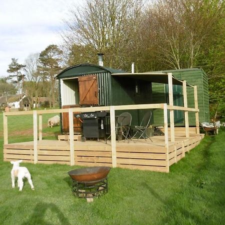 Hotel Shepherd'S Hut Blandford Forum Exterior foto