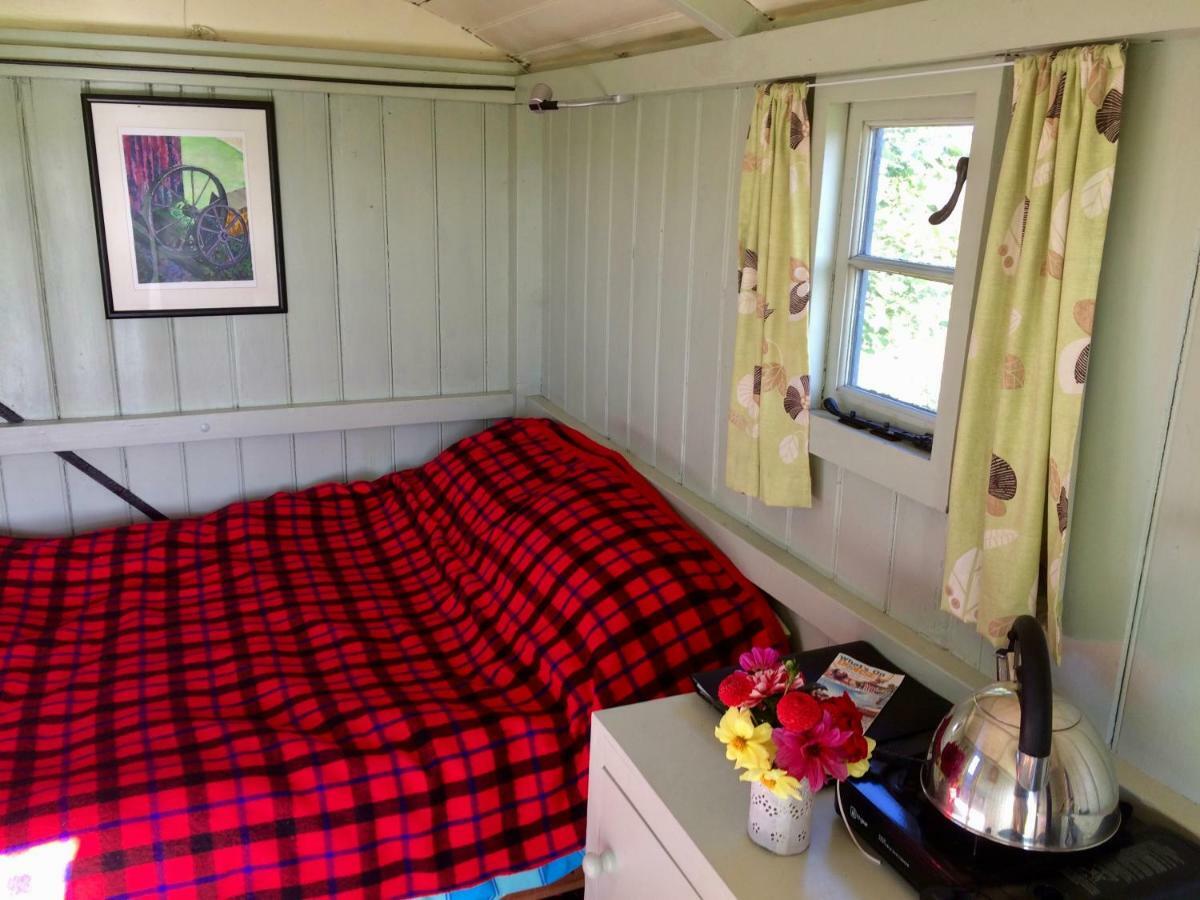 Hotel Shepherd'S Hut Blandford Forum Exterior foto