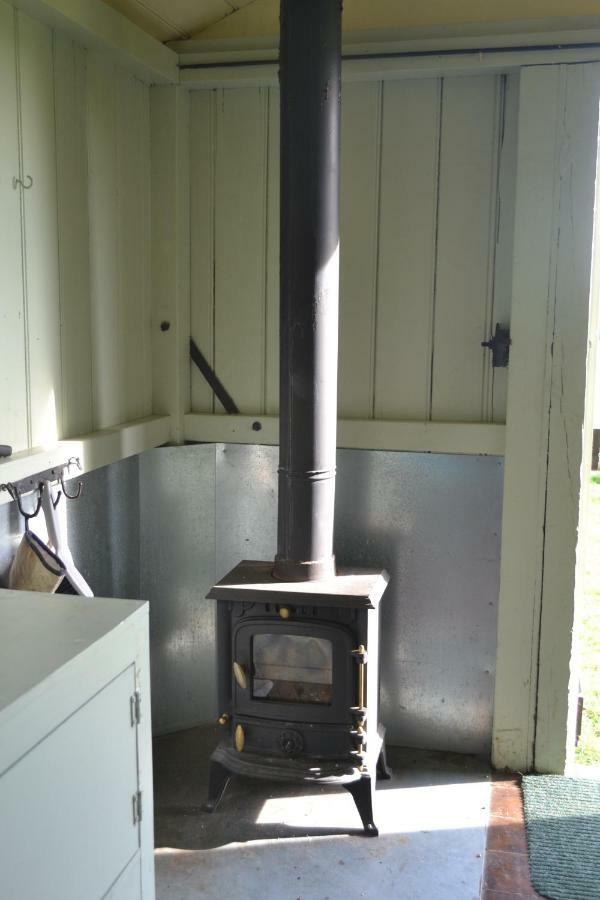 Hotel Shepherd'S Hut Blandford Forum Exterior foto