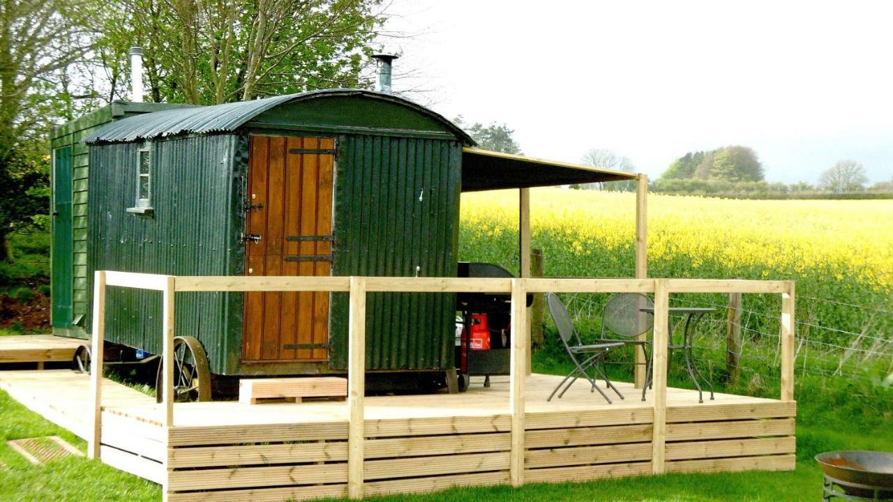 Hotel Shepherd'S Hut Blandford Forum Exterior foto